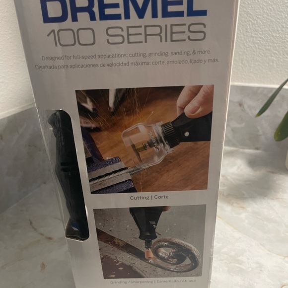 Dermal - Picture 4 of 5